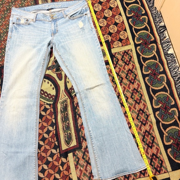 American Eagle Outfitters Light Blue Flare Jeans - Picture 9 of 9